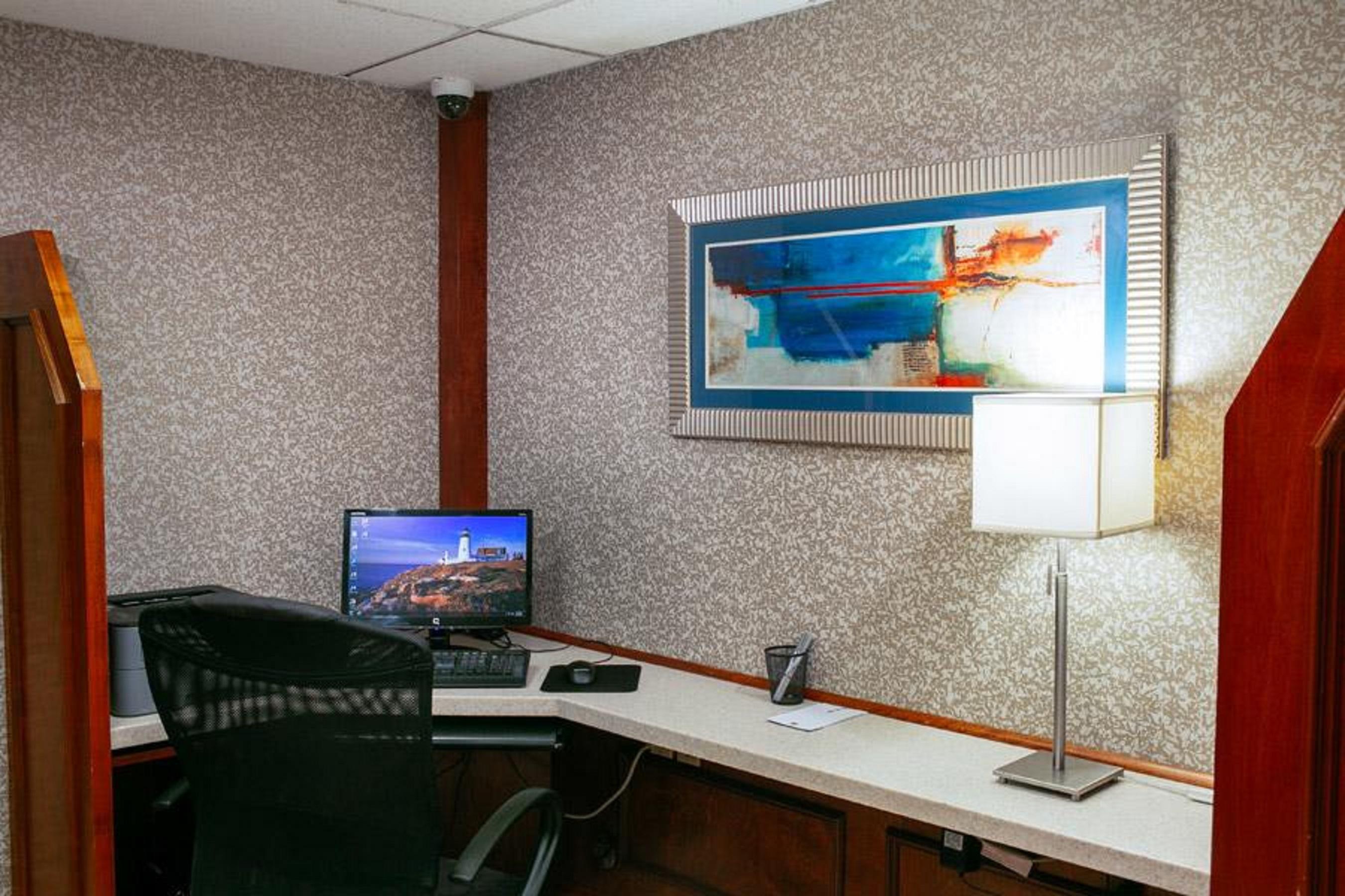 Clarion Inn Cranberry Township Buitenkant foto