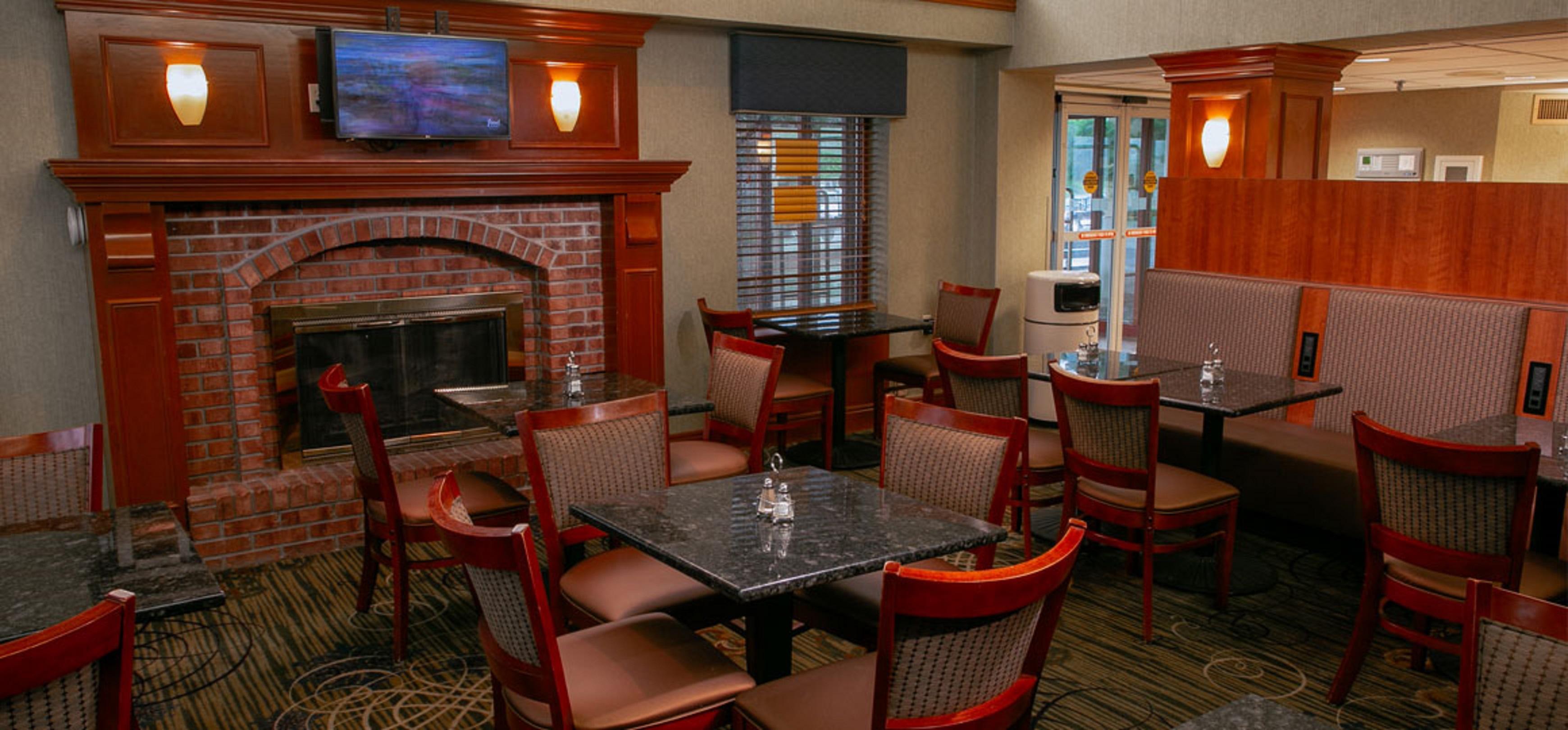 Clarion Inn Cranberry Township Buitenkant foto