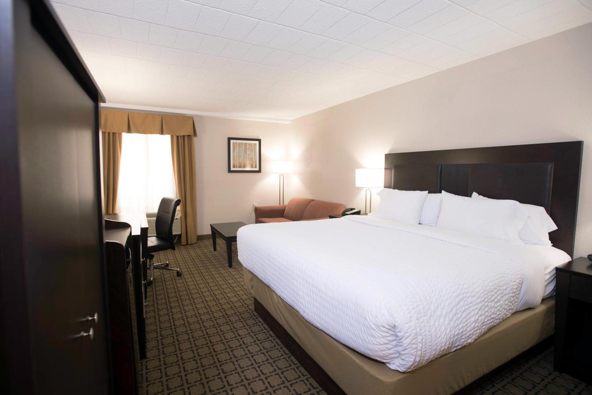 Clarion Inn Cranberry Township Buitenkant foto