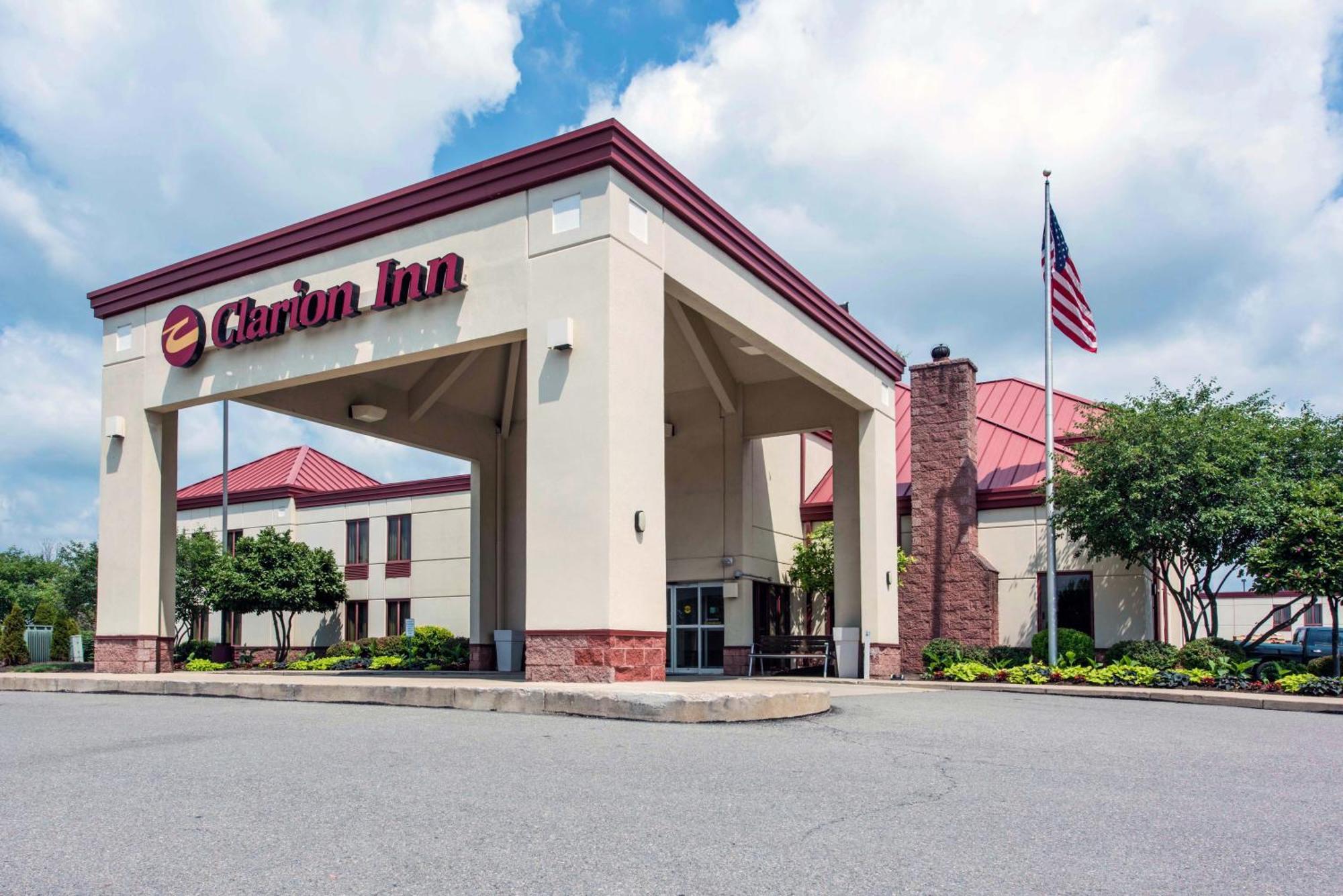 Clarion Inn Cranberry Township Buitenkant foto
