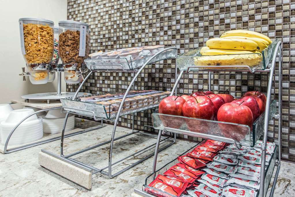 Clarion Inn Cranberry Township Restaurant foto