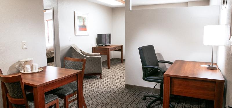 Clarion Inn Cranberry Township Buitenkant foto